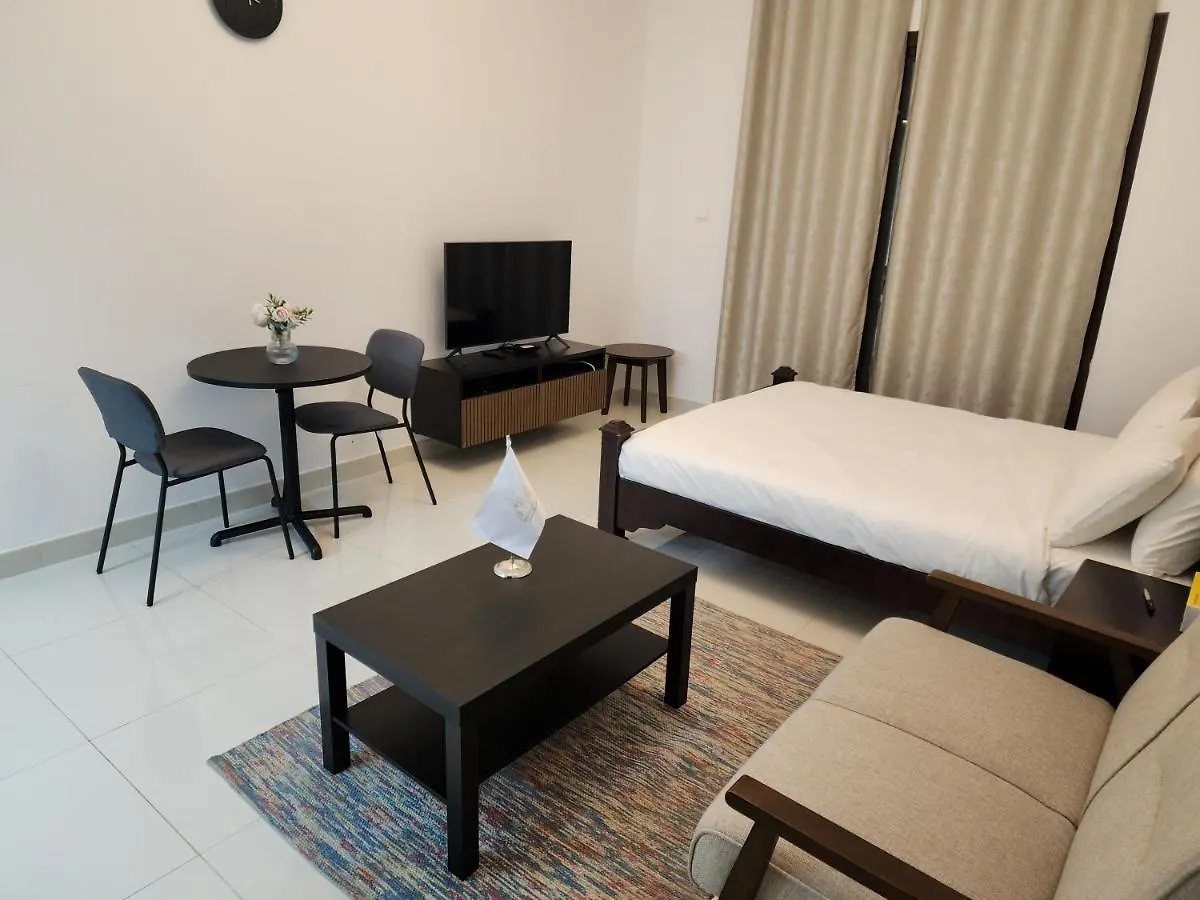 Elite 6 Sports Residence By Golden Casa Dubai Holiday home